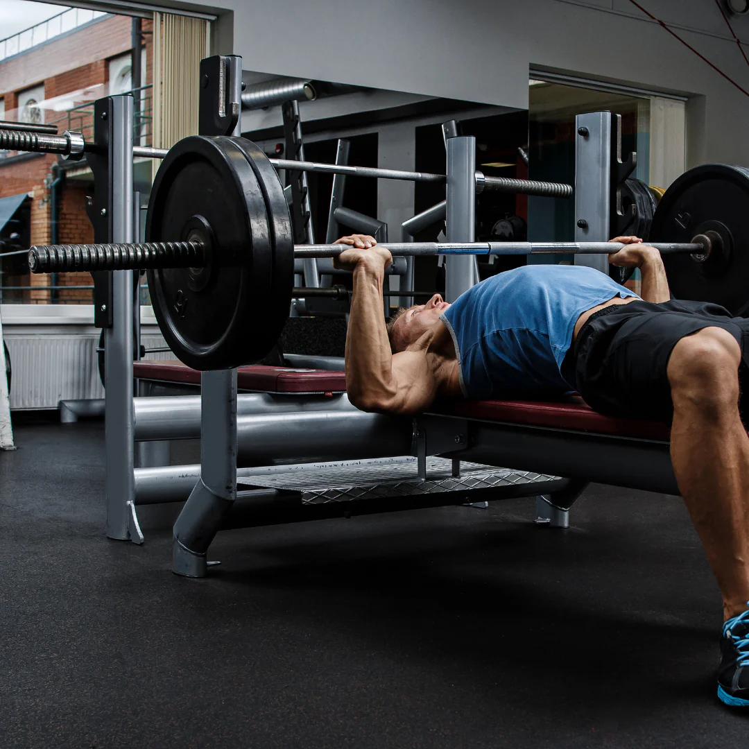 Vì Sao Người Tập Nặng BẮT BUỘC Phải Dùng Quấn Cổ Tay Khi Bench Press & Overhead Press? What Muscles Does Bench Press Work ZpbO5iJA6jJbaAbf